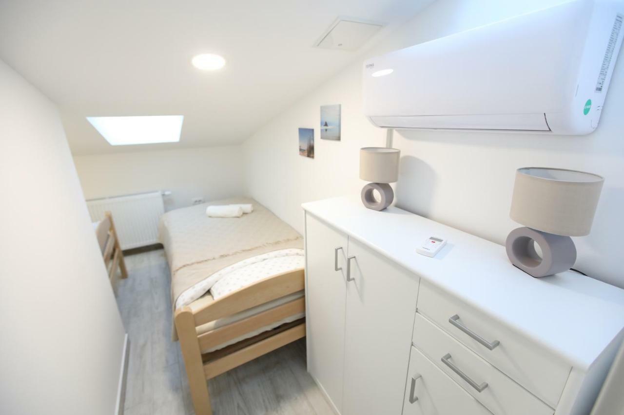 Hugo Apartment